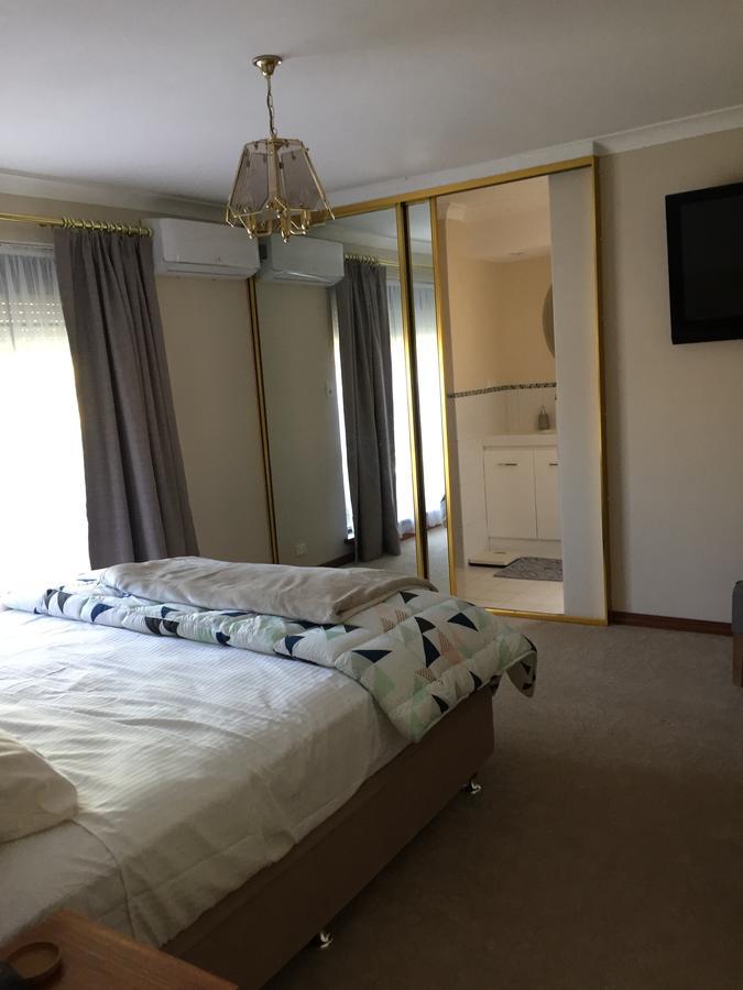 פרת'' Murdoch Station Bed & Breakfast מראה חיצוני תמונה